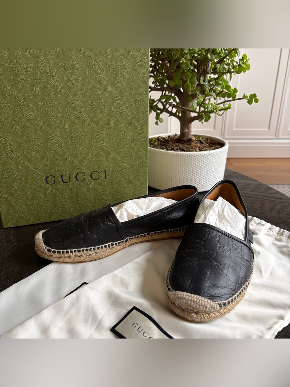 AUTHENTIC GUCCI BLACK LEATHER ESPADRILLES